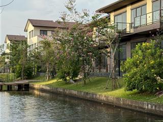 38triệu/m2. biệt thự 4 mặt sân vườn 300m2 1 trệt 1 lầu. khu đô thị nhật waterpoint cách q7 35 phút