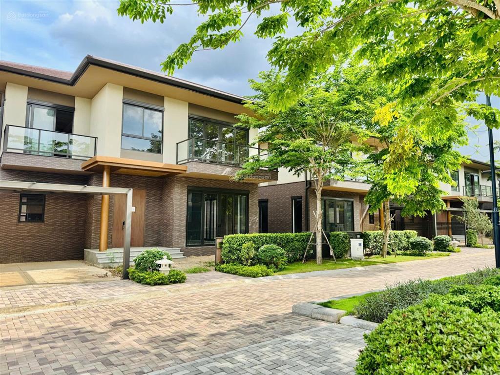 Duy nhất căn biệt thự diện tích nhỏ 225m2 /4pn view công viên, mua gốc chủ đầu tư. 3.5 tỷ nhận nhà