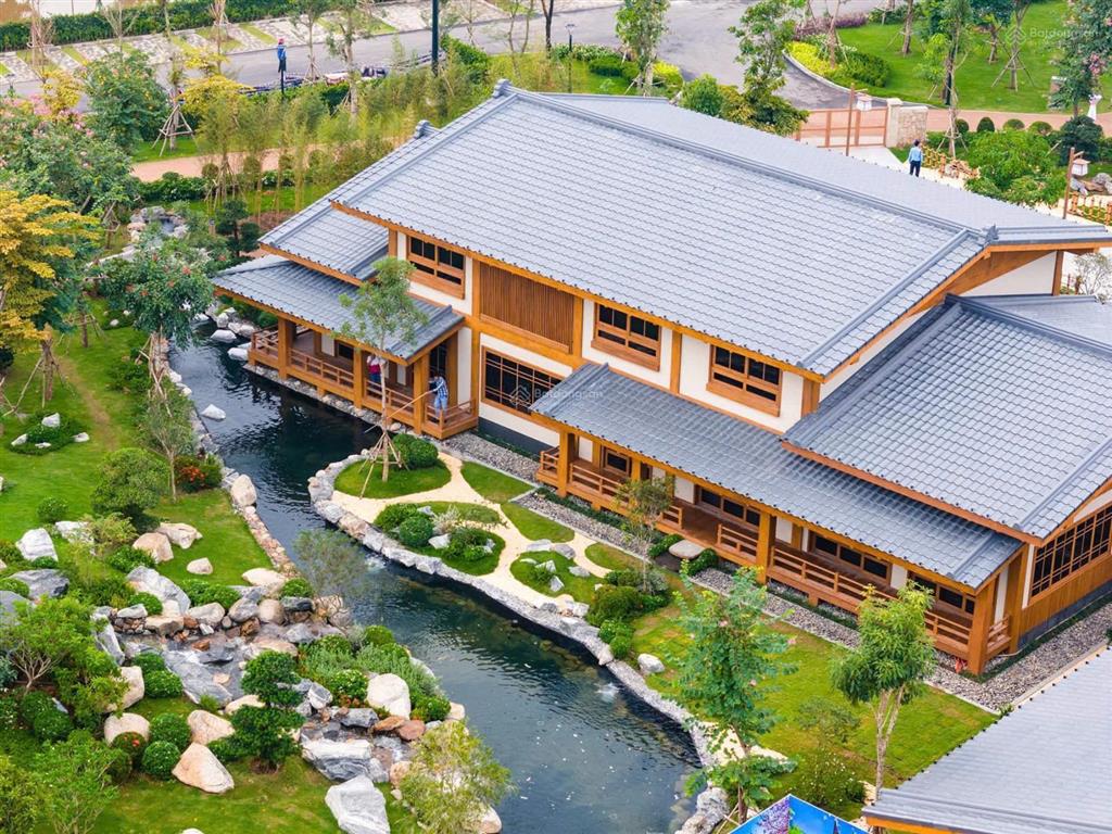 Duy nhất căn biệt thự diện tích nhỏ 225m2 /4pn view công viên, mua gốc chủ đầu tư. 3.5 tỷ nhận nhà