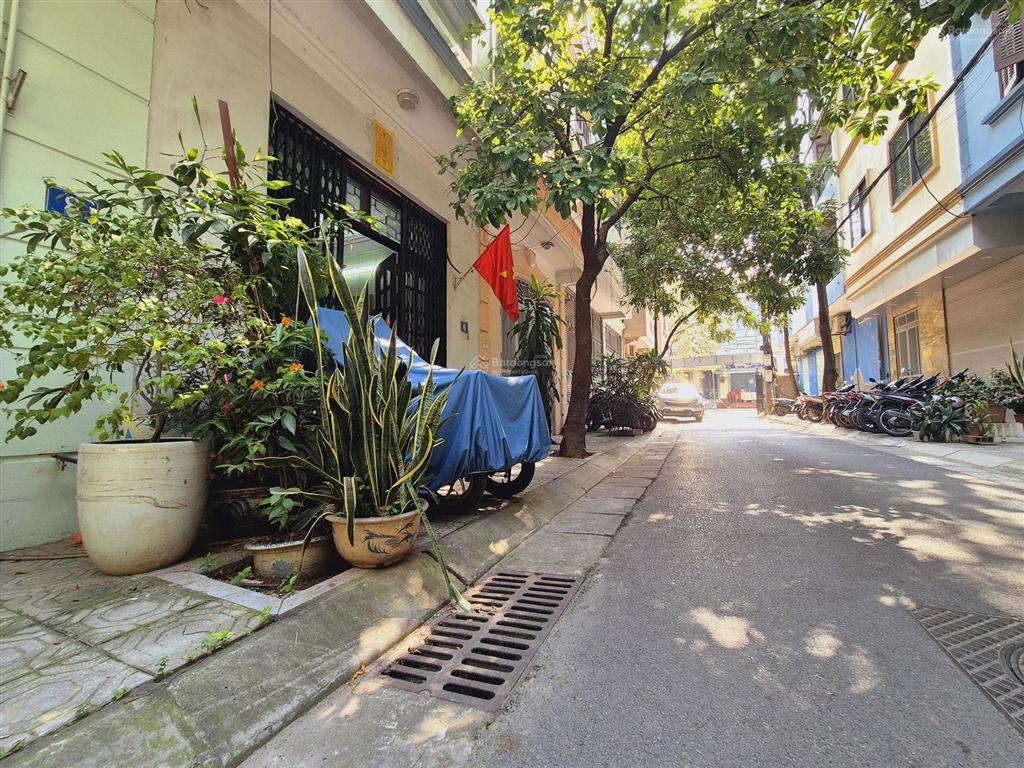 Bán đất lạc trung 190m2 mt 7m, đường nhựa ô tô tránh vỉa hè, giá 26 tỷ. sổ chính chủ 0946 387 ***