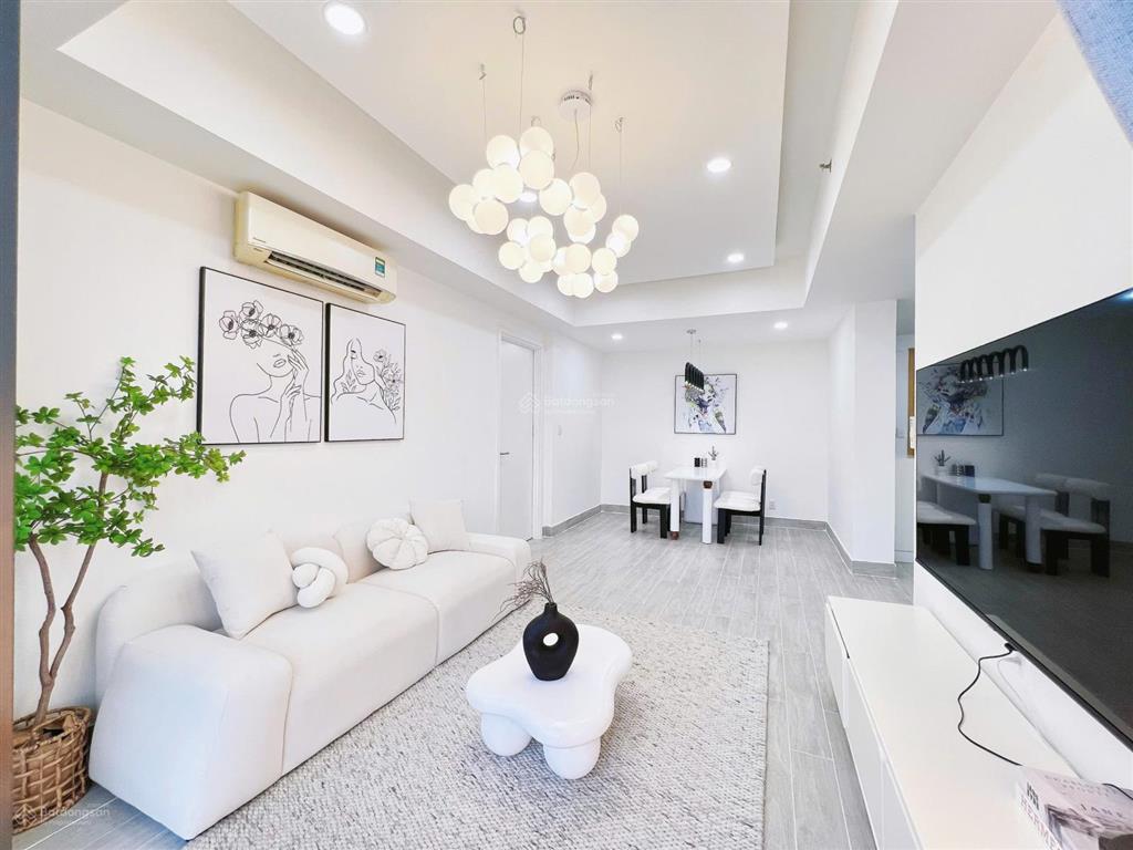 Giá chạm đáy rẻ hơn thị trường 2 tỷ, căn góc 3pn 94m2 view sông masteri thảo điền 0901 381 *** em ni