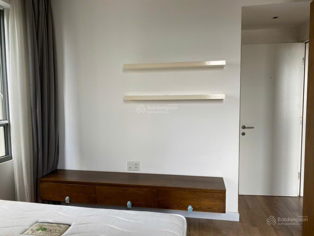 Cần bán gấp căn góc 2pn 74m2 ban công 4 cánh tháp 4  giá tốt  em ni 0901 381 ***
