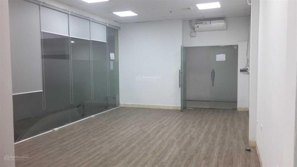 Nhỉnh 200ng/m2 có văn phòng sang xịn 71m2, vị trí cực đẹp tại căn 206 chung cư hvqp, kđt tây hồ tây
