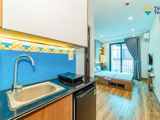 Nhà mặt phố full đồ ô tô cách nhà 50m sang xịn ở luôn khu vực gần big c thăng long, yên hòa