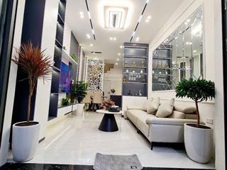 Nhà đội cấn 4 tầng đẹp như khách sạn  full nội thất  khách chỉ việc xách vali về ở. nhỉnh 9 tỷ