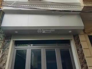 Hoàng hoa thám  vĩnh phúc  trung tâm ba đình  dt 28m2 x 4 tầng, đầy đủ nội thất.