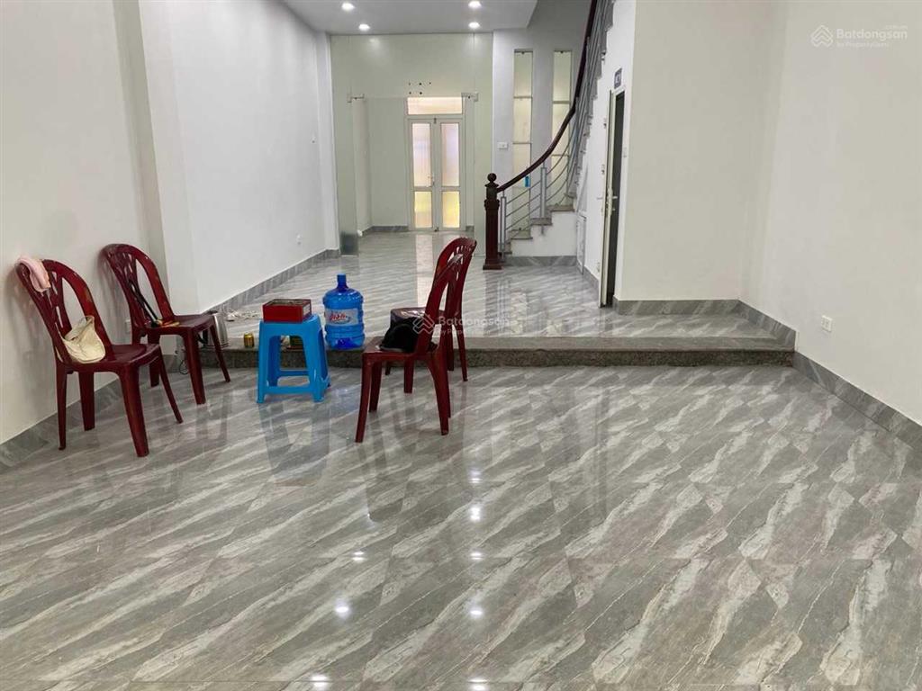 Cho thuê nhà nguyễn văn lộc, làng việt kiều châu âu, mỗ lao, dt 75m2, 4 tầng, nhà đẹp giá chỉ 25tr