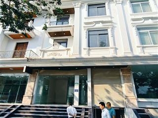 Cho thuê nhà biệt thự phạm văn đồng, kđt thành phố giao lưu. dt 120m2, 5 tầng 1 hầm thông sàn, 60tr