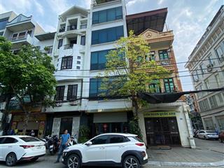Cho thuê nhà mai dịch, trần vĩ, hồ tùng mậu, 90m2, 6 tầng, mt 5,5m, thông sàn thang máy, giá 65tr
