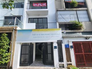Cho thuê nhà trung kính, trung hòa, dt 55m2, 5 tầng, mt 5m, nhà đẹp, ô tô đỗ cửa, vào nhà 25tr/th