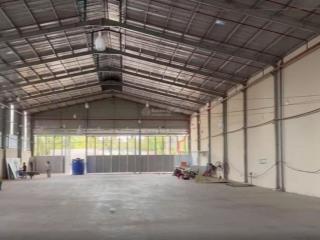 Cho thuê kho xưởng rộng mt 2.200 m2