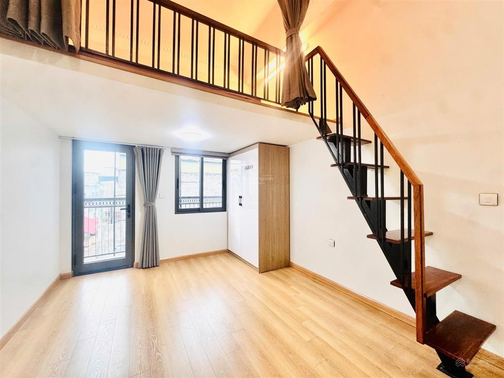 Căn hộ 1pn ban công full đồ  máy giặt riêng ngay ngã tư xuân la  võ chí công đảm bảo pccc