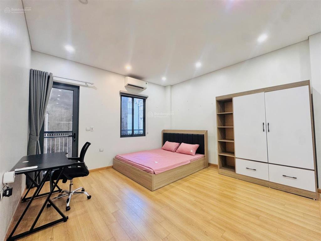 Căn hộ 1pn ban công full đồ  máy giặt riêng ngay ngã tư xuân la  võ chí công đảm bảo pccc