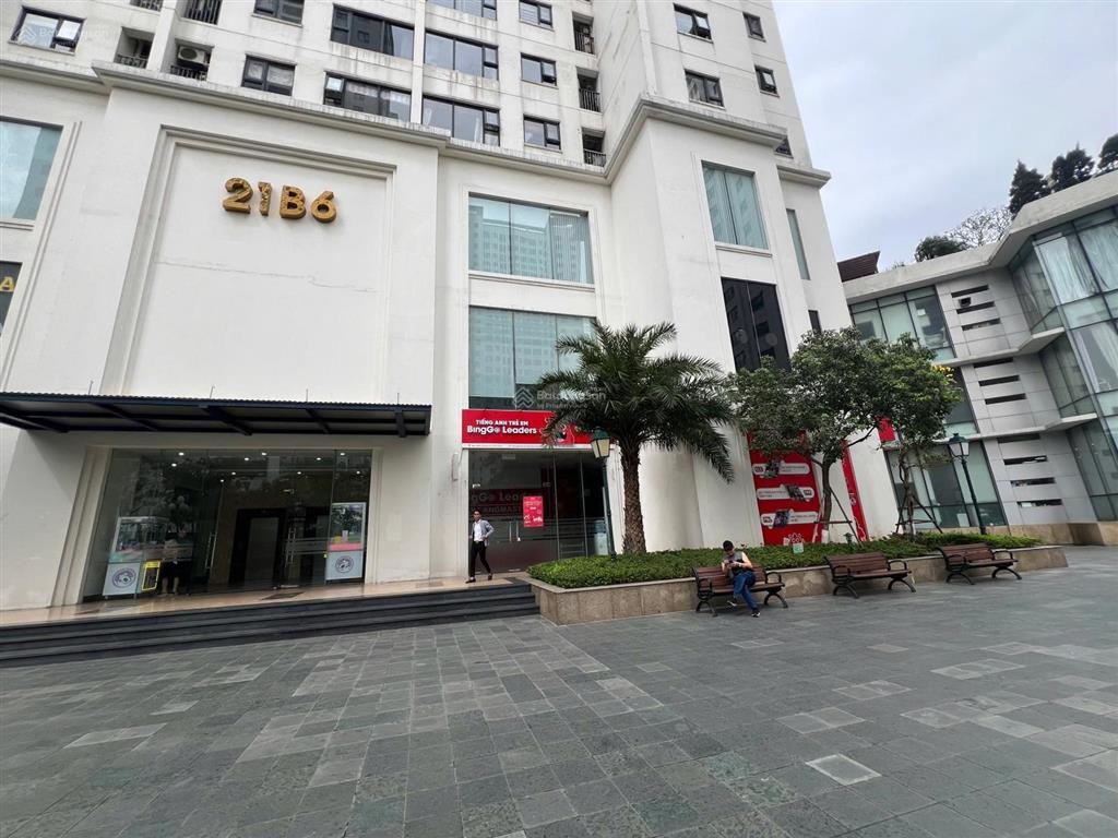 Shop tầng 1 greenstar phạm văn đồng đang cho thuê dòng tiền tốt, lô góc vip. dt 150m2, sẵn sổ