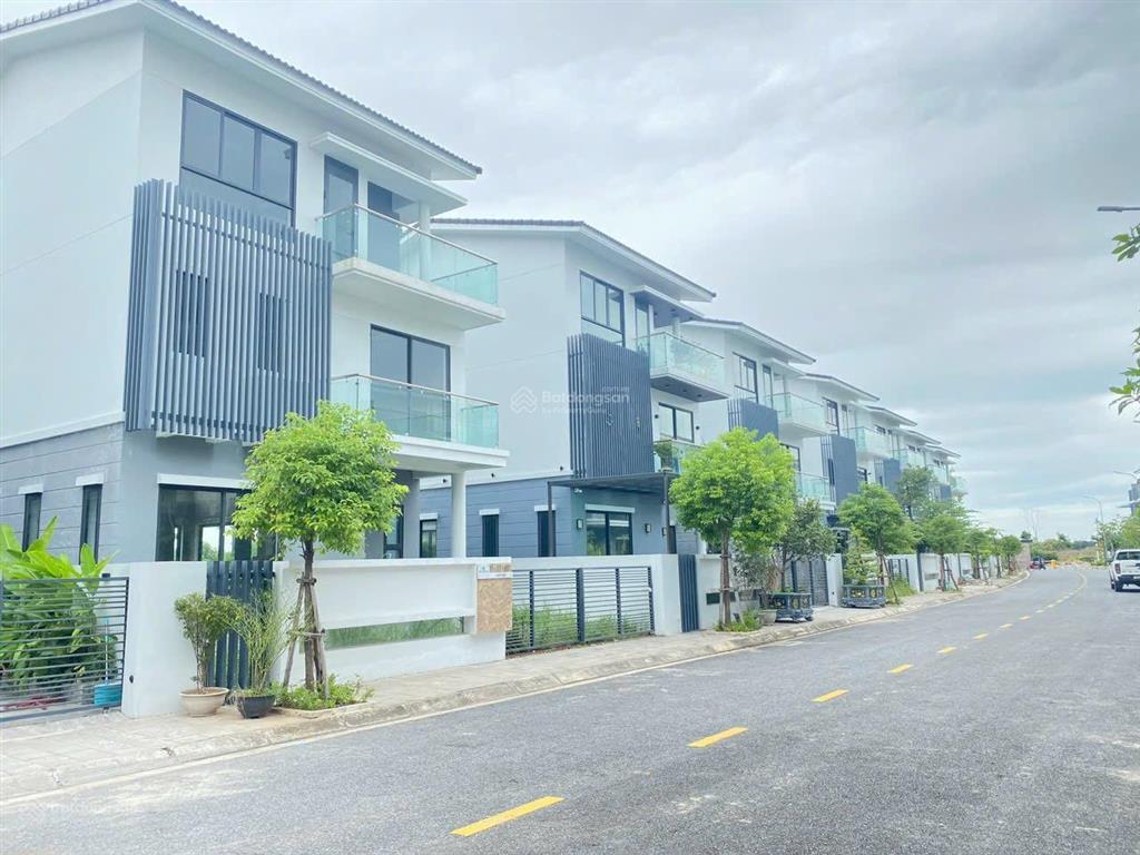 Biệt thự song lập beomes  tuyệt tác kiêu hãnh ven sông tự nhiên