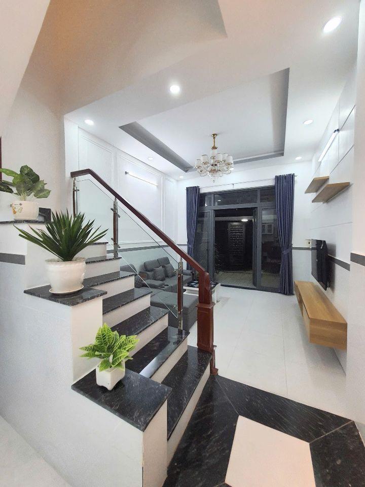 Bán nhà mới xây Full nội thất đường số 8 Linh Xuân Thủ Đức TPHCM,LH 0909428959.