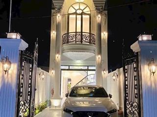 Bán nhà lầu + nội thất cao cấp,đường xe ôtô, dt 4x28m thuộc tân mỹ chánh, tp mỹ tho.giá 2.450 triệu