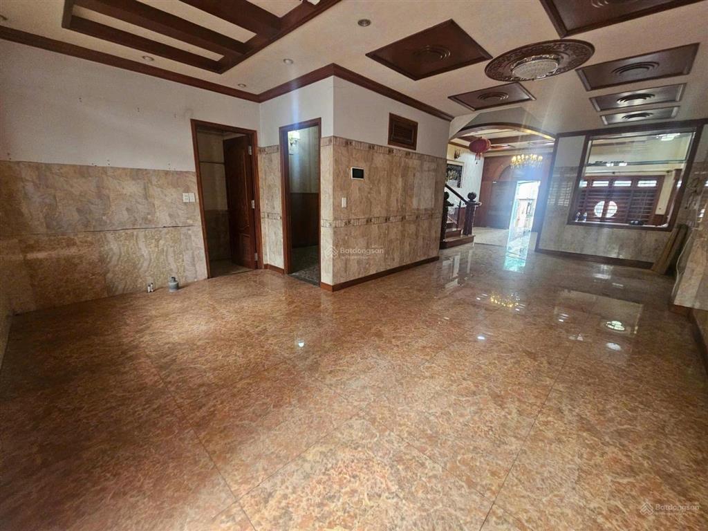 Bán biệt thự mặt tiền 16 nguyễn văn khối, q. gò vấp. dt 6.92m x 35m 245m2, 5 tầng có hầm, 23.5 tỷ