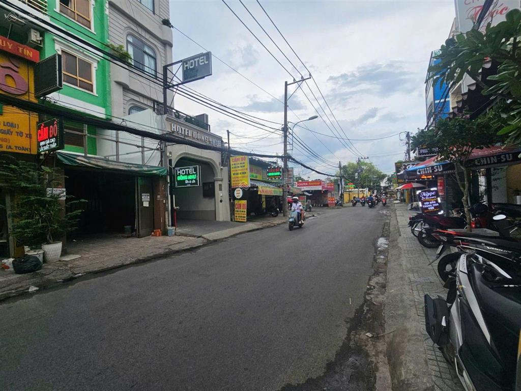 Bán biệt thự mặt tiền 16 nguyễn văn khối, q. gò vấp. dt 6.92m x 35m 245m2, 5 tầng có hầm, 23.5 tỷ