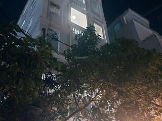 Bán tòa nhà 6 tầng sàn 790m2, nở hậu 8.3m x 24m 170m2, giá 25.5 tỷ. hẻm 8m dương quảng hàm, p5, gv