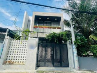 Nhà 5*18m2. đường nhựa rộng 10m. giá 8 tỷ hơn. ngay phạm văn đồng