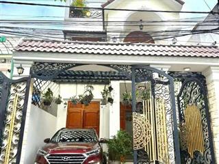 Chính chủ biệt thự 6*18m2. giá 6 tỷ hơn. đường nhựa 5m