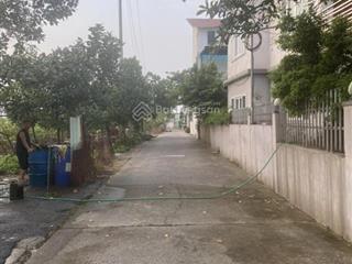 Gia đình bán nhanh 300m2 đất full thổ cư mặt đường bê tông xã hoà long
