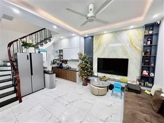 Hàng hot đẹp 30m ra phố lạc long quân sát hồ tây full nội thất mới 34m2 5 tầng mt 5m 8,5 tỷ tây hồ
