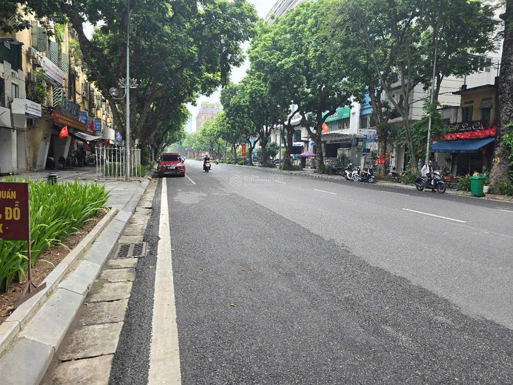 Cực hiếm hàng độc fochưa qua đầu tư mảnh đất vàng mặt phố trần hưng đạo 383m2 mt9.1m 375tỷhoàn kiếm