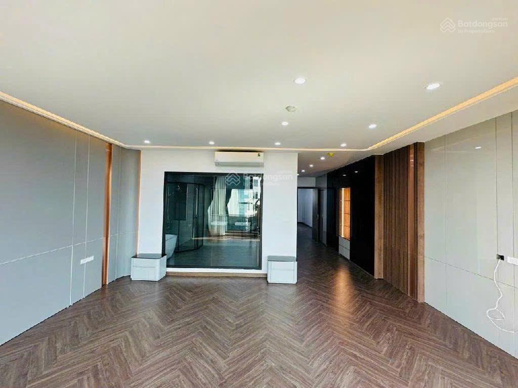 Mặt phố dòng tiền cho thuê 150tr/th nguyễn văn cừ 130m2 9t 1hầm thang máy mt 6.6m 57.5 tỷ long biên