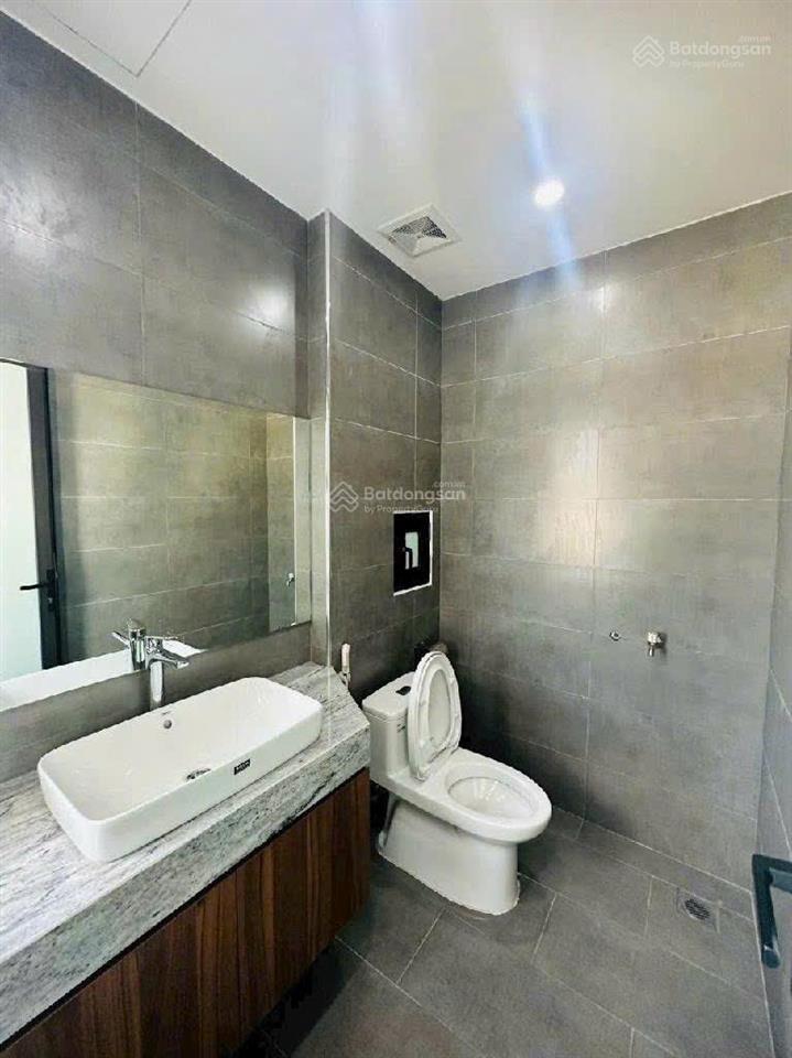 Mặt phố dòng tiền cho thuê 150tr/th nguyễn văn cừ 130m2 9t 1hầm thang máy mt 6.6m 57.5 tỷ long biên