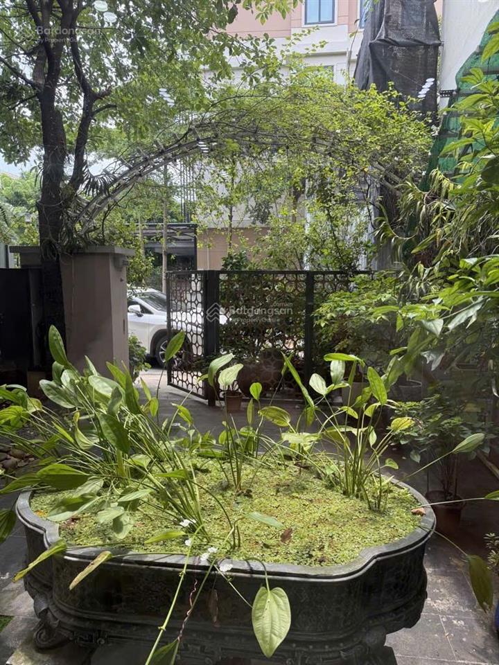 Biệt thự khép kín compound bảo vệ 24/24 starlake tây hồ tây 132m2, 4 tầng thang máy mt 6m, 105 tỷ
