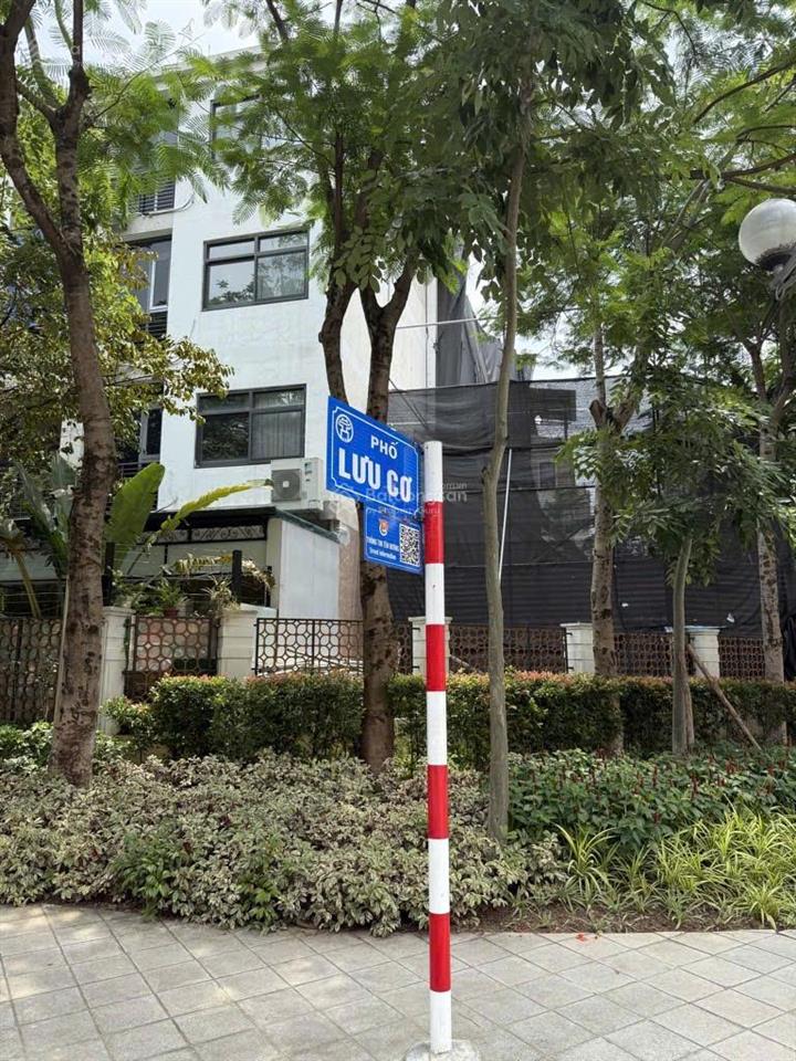 Biệt thự khép kín compound bảo vệ 24/24 starlake tây hồ tây 132m2, 4 tầng thang máy mt 6m, 105 tỷ