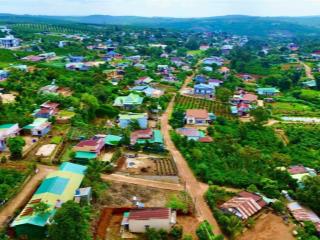 Chính chủ bán 280m2, cách nút giao cao tốc 2km, sổ hồng 2 mặt tiền 690 tr