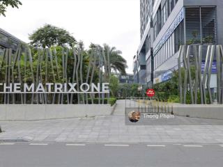 Cho thuê shophouse 308m2tại the matrix one. 3 tầng. tầng 1,2 làm văn phòng, tầng 3 ở. giá thuê 35tr