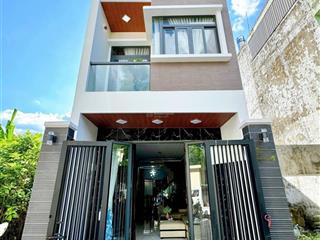 Gia đình cần bán nhà shr, gần ngay ubnd p. định hòa, giá 2ty690