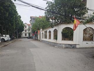 Bán mảnh đất xã duyên hà, thanh trì, 50m2, ngõ ô tô, sổ vuông vắn, giá 2,8 tỷ