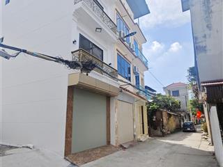 Bán nhà đông mỹ  thanh trì 45m2 x 4 tầng, đường thông, kinh doanh, ô tô tránh