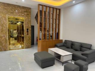 Nhà đẹp phân lô,ô tô cạnh nhà.thang máy ,đủ nội thất.dt48m 4tầng mt 4m giá 10.68 tỷ