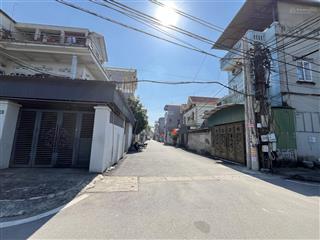 Bán đất vĩnh ngọc gần chân cầu nhật tân  gần đường ô tô, chợ cách vài bước chân  70m  nhỉnh 5 tỷ