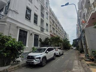 Chính chủ bán nhà ngay vạn phúc city  khu phân lô cao cấp  5 tầng