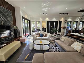 Bán gấp villa 10x18m, full nội thất xịn sò, thoáng mát nhất khu mystery, giá 60 tỷ