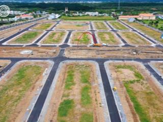 Bán đất nền sổ đỏ 2.5 tỷ/nền. t.t 30% được hỗ trợ lãi 15 tháng vay 70%. có sổ riêng, kdc hiện hữu