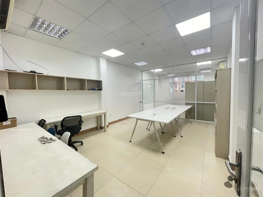 Cho thuê văn phòng 40m2 mặt tiền đường lê quốc hưng, p13, quận 4
