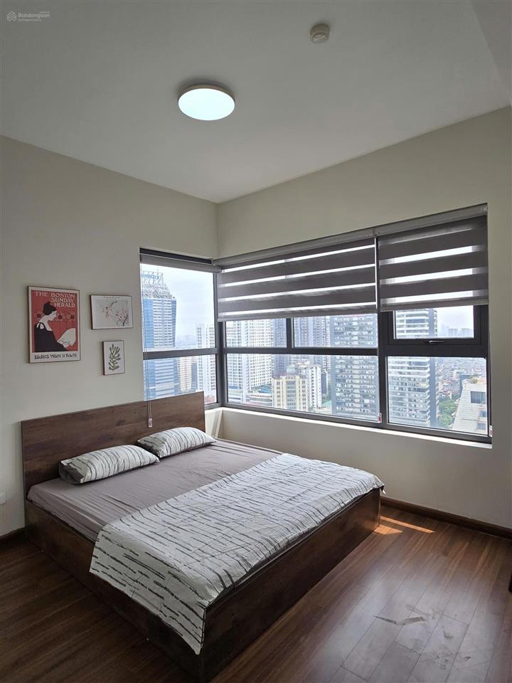 Cho thuê căn hộ 3pn, 2wc, căn góc 112m2 tại stellar garden, 20 triệu full đồ đẹp,  0977 858 ***