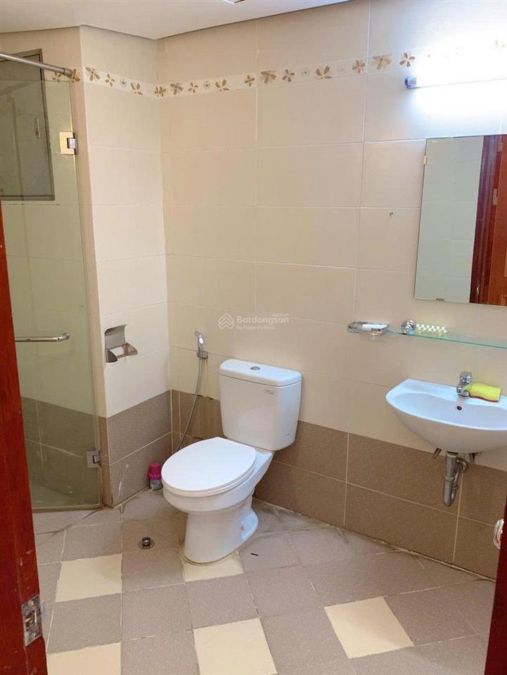 Cho thuê n05 3 ngủ 3wc chỉ 20 tr/th, có slot ô tô, nhà mới sửa lại đẹp đồ mới,  0977 858 ***