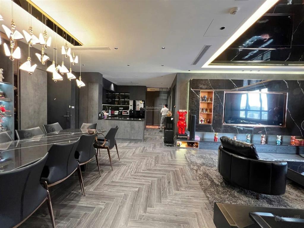 Cho thuê siêu phẩm đẳng cấp brg diamond 4 ngủ full đồ mới đẹp luxury chỉ 38 triệu, 0977 858 ***