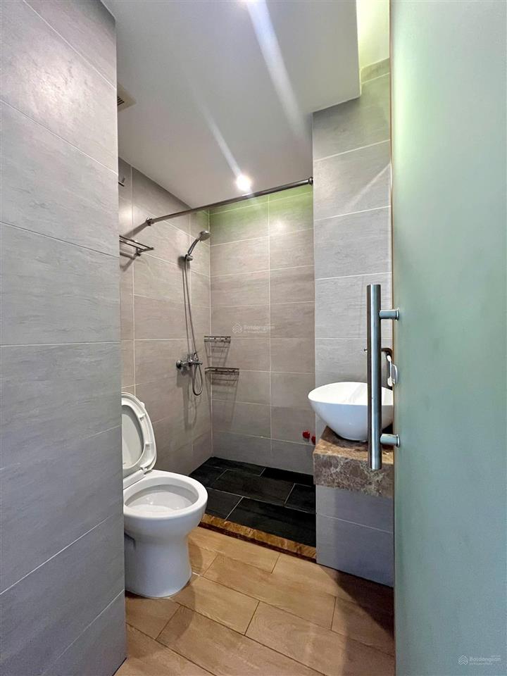 Căn hộ balcony hai bà trưng tân định, gần công viên lê văn tám, nhà thờ tân định quận 1 giáp quận 3