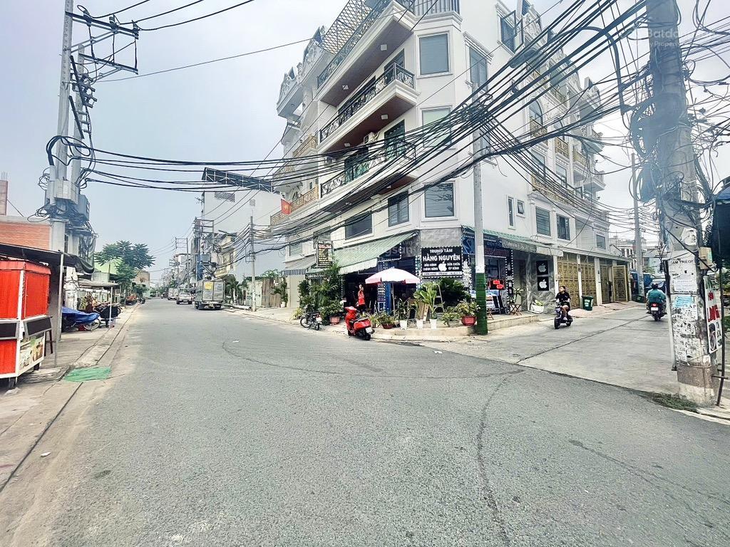 A222 hương lộ 2 hẻm nhựa xe tải tránh nhà xưởng 3 tầng, 176m2, ngang 8m, chỉ 17 tỷ x