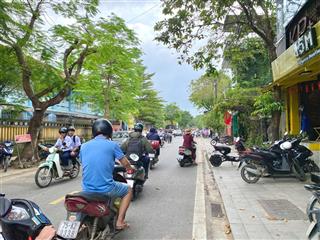 Bán nhà 2 tầng mặt tiền đoàn thị điểm trung tâm tp huế